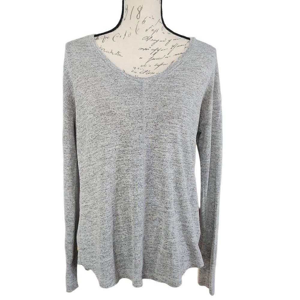 Gap Ladies Size Small Gray Marled V-Neck Long Sleeve Knit Shirt